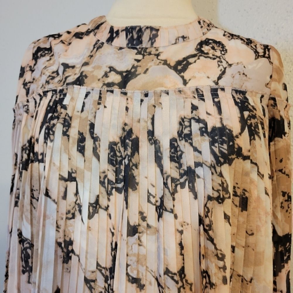 Cliche pleated blouse long Sleeve Sz Xs - Picture 9 of 10